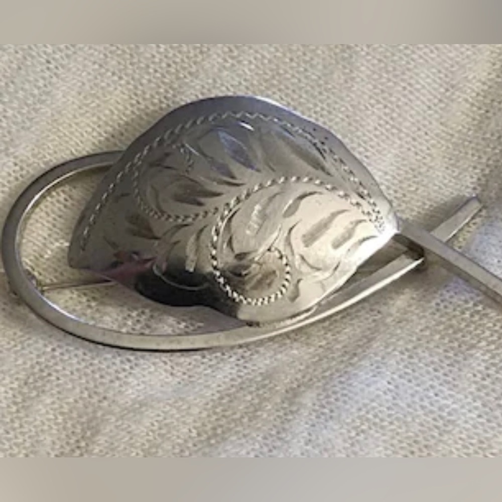 STERLING silver Bond Boyd with beautiful leaf emblem